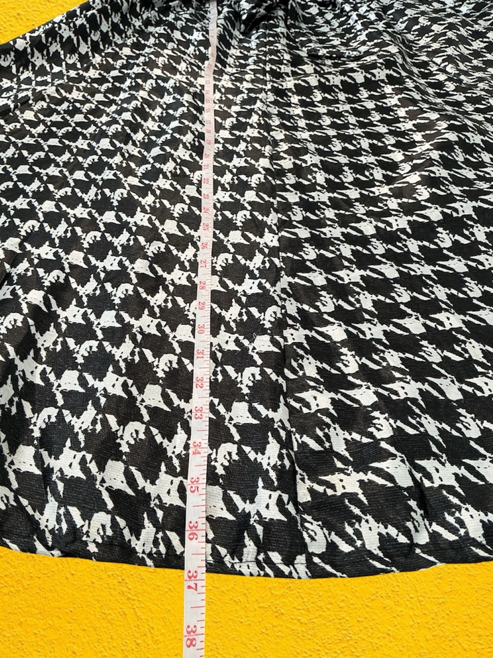 Truly 4 You High-Waist Houndstooth Women’s Midi Skirt Office Chic Skirt EUC- PXL - Picture 8 of 13